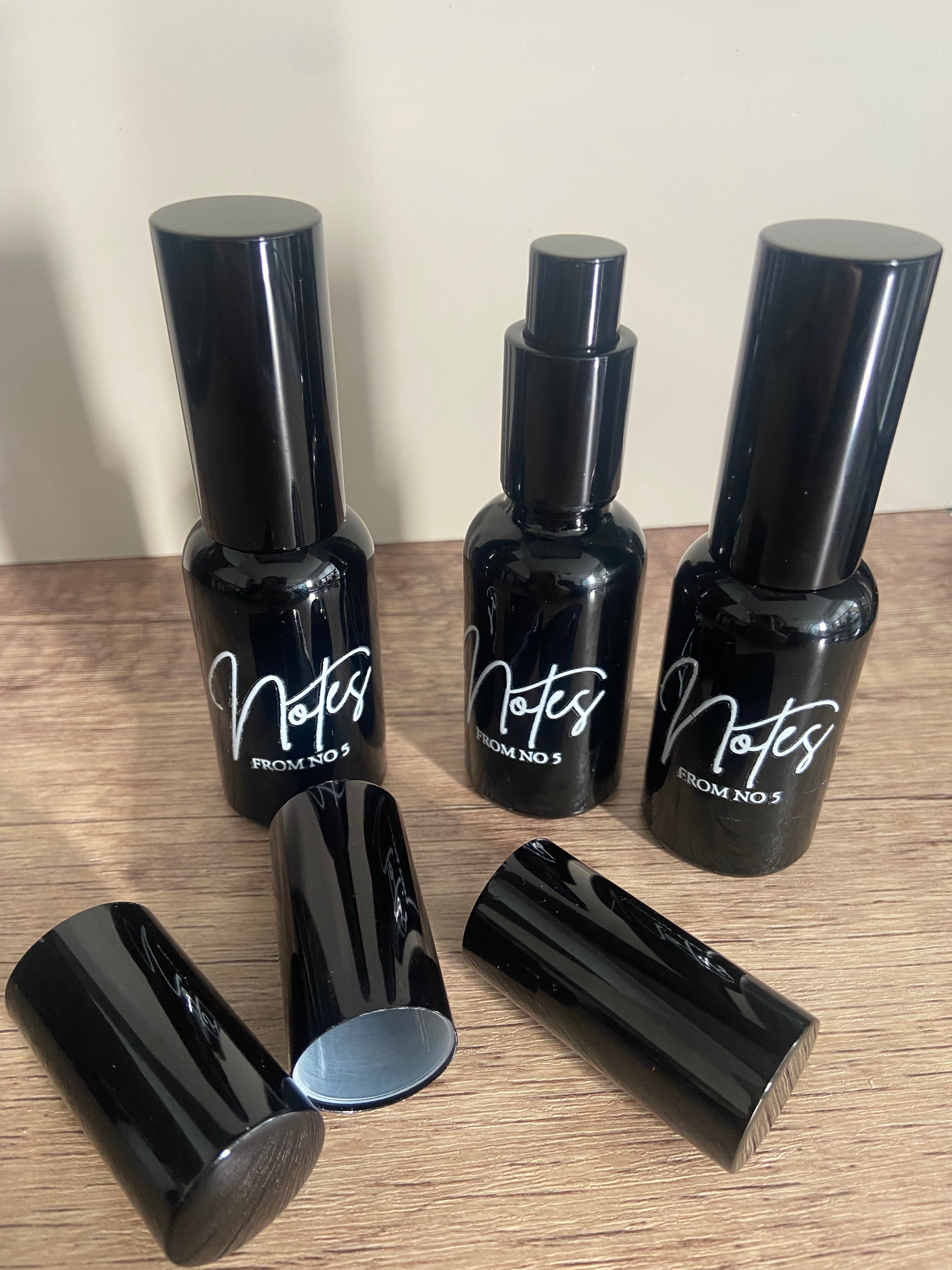 Notes- Black Pomegranate Room Spray 50ml